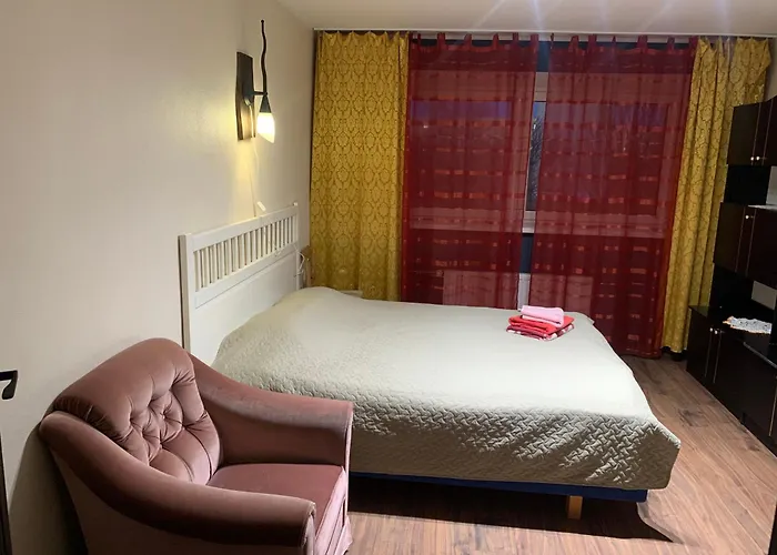 K76 - Very Nice 2-Bedrooms Apartment -2 Big Beds-1 Single Bed