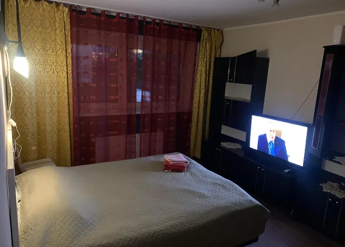 K76 - Very Nice 2-Bedrooms Apartment -2 Big Beds-1 Single Bed