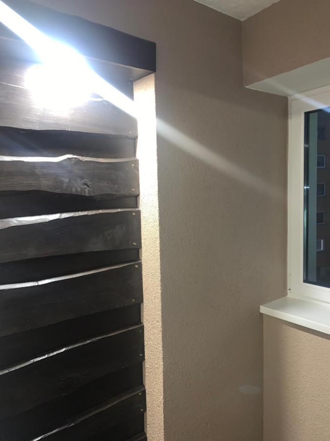 K76 - Very 2-bedrooms -2 Big Beds-1 Single Bed *